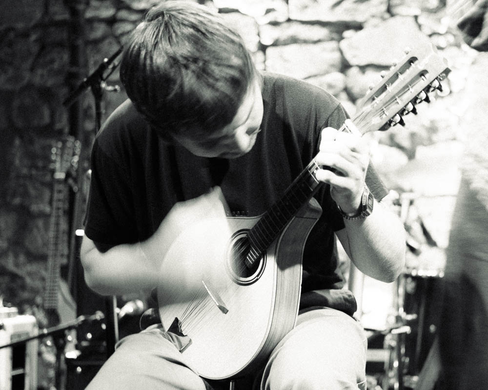 Madra Salach @ The Caves