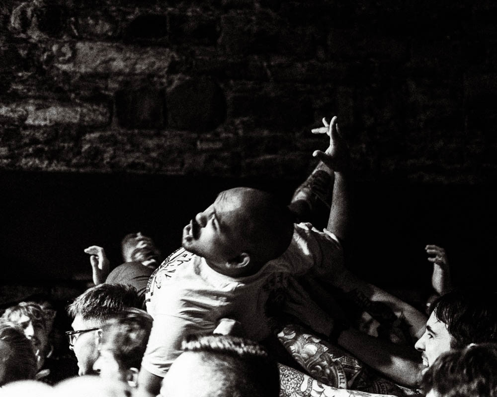 Militarie Gun @ The Caves